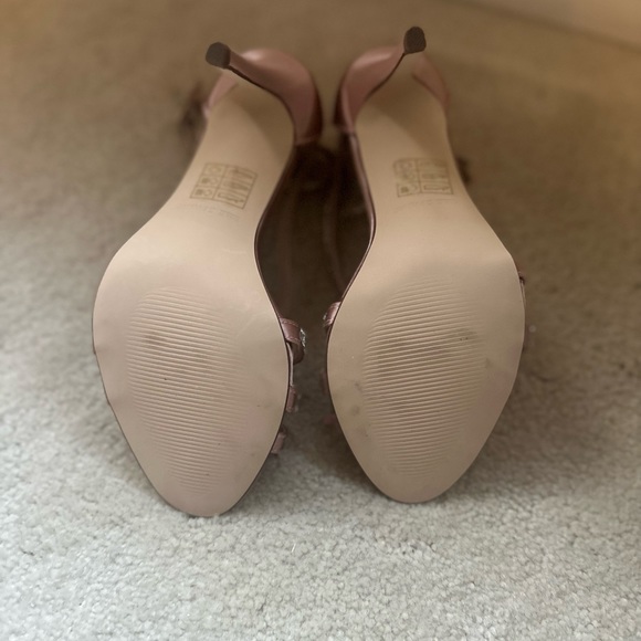 Call it spring sandals - Picture 3 of 3